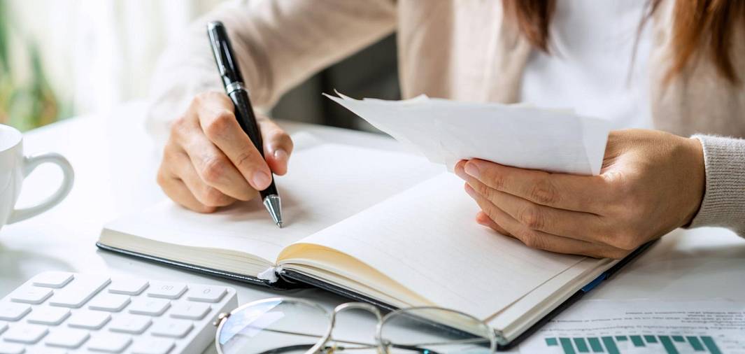 Платит ли индивидуальный предприниматель НДС: можно ли открыть такое ИП и какие есть требования