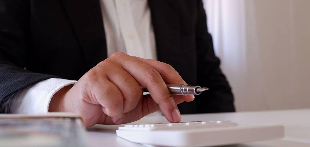 В чем заключается валютный контроль в банке РФ: формы, принципы и методы системы